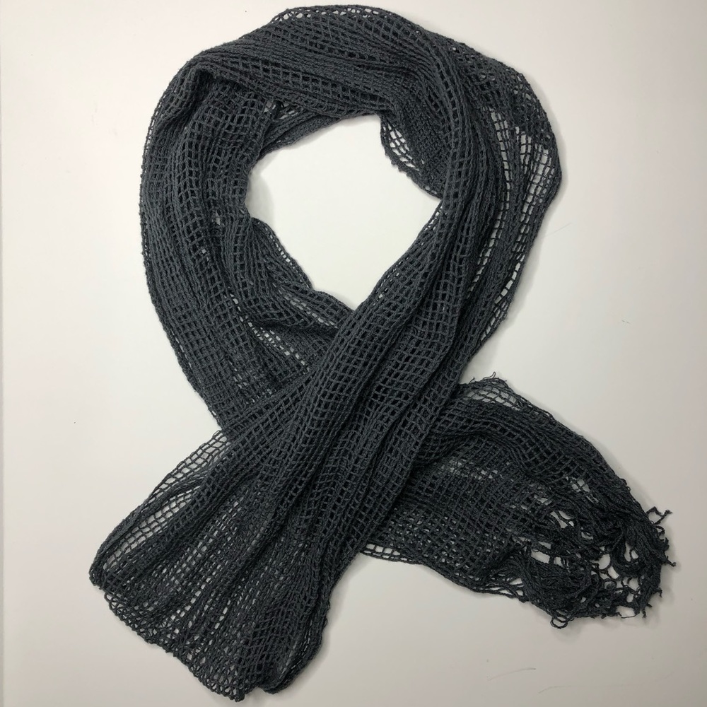 Gray net scarf